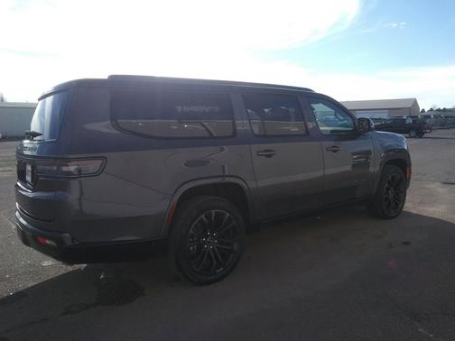 2024 Jeep Grand Wagoneer L Series II 4x4