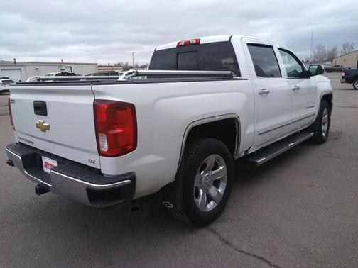 Iridescent Pearl Tricoat 2017 Chevrolet Silverado 1500 LTZ