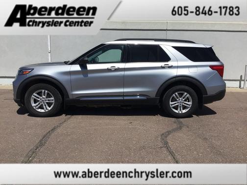 Iconic Silver Metallic 2020 Ford Explorer XLT