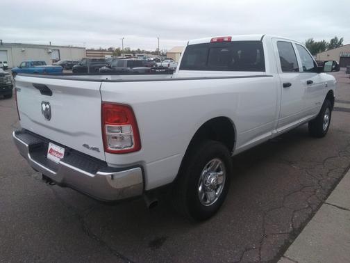 2022 RAM 3500 Tradesman Crew Cab 4x4 8' Box