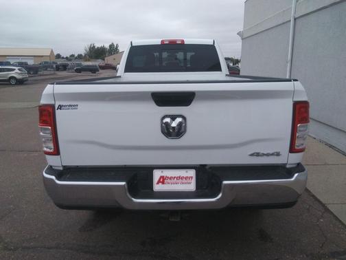 2022 RAM 3500 Tradesman Crew Cab 4x4 8' Box