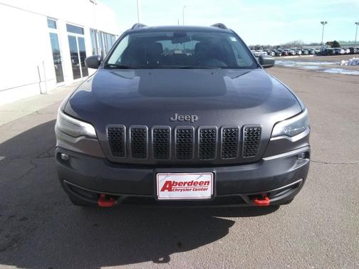 2020 Jeep Cherokee Trailhawk
