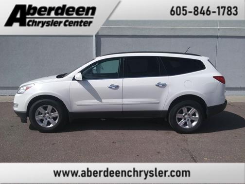 White 2010 Chevrolet Traverse LT