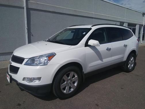 White 2010 Chevrolet Traverse LT