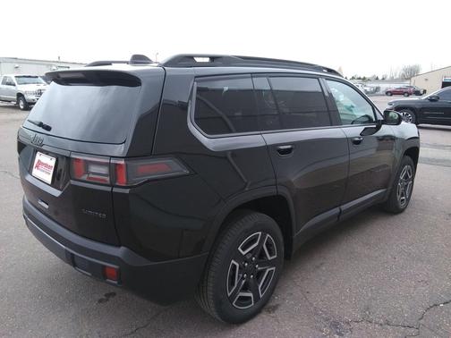 Diamond Black Crystal Pearlcoat 2026 Jeep Cherokee Limited