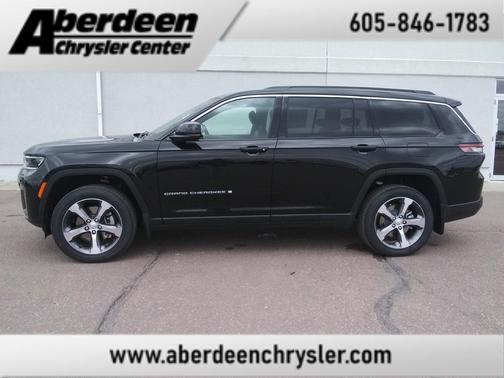 Diamond Black Crystal Pearlcoat 2026 Jeep Grand Cherokee L Limited
