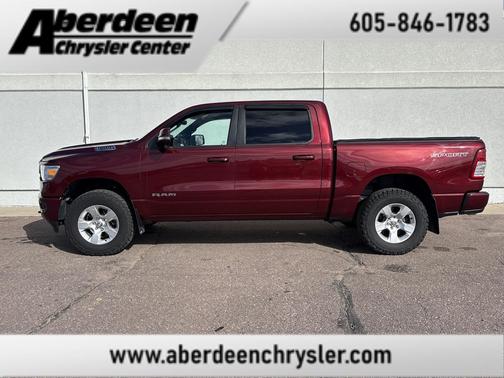 Granite Crystal Metallic Clearcoat 2015 RAM 1500 Big Horn