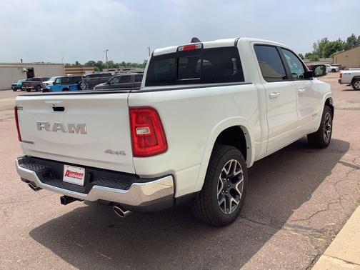 Bright White Clearcoat 2026 RAM 1500 Laramie