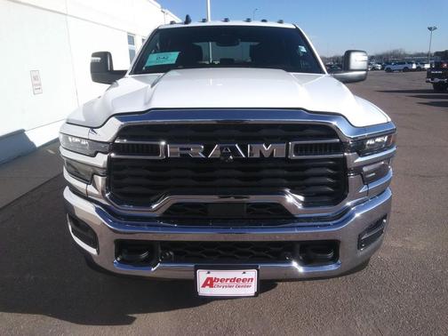 2026 RAM 2500 Big Horn Crew Cab 4x4 6'4' Box