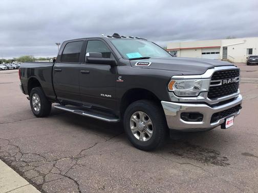 Granite Crystal Metallic Clearcoat 2022 RAM 2500 Big Horn Crew Cab 4x4 6'4' Box