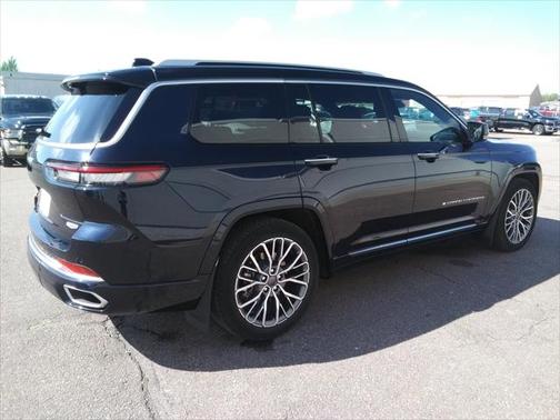 2023 Jeep Grand Cherokee L Summit Reserve