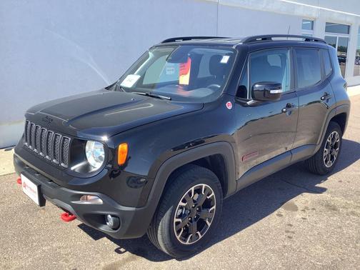 Black Clearcoat 2023 Jeep Renegade Trailhawk