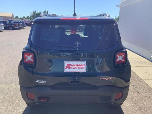 Black Clearcoat 2023 Jeep Renegade Trailhawk