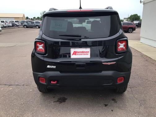 Black Clearcoat 2023 Jeep Renegade Trailhawk