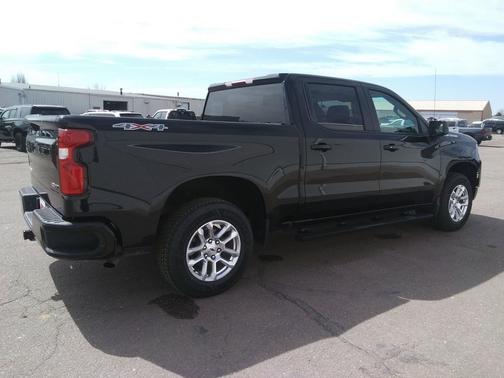 Black 2022 Chevrolet Silverado 1500 RST