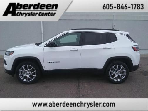 2022 Jeep Compass Latitude Lux