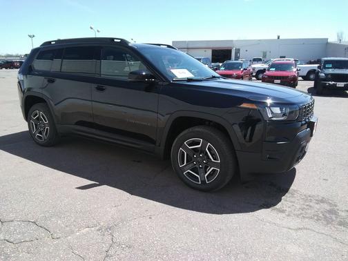 Diamond Black Crystal Pearlcoat 2026 Jeep Cherokee Limited