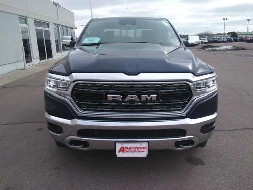 Patriot Blue Pearlcoat 2022 RAM 1500 Limited