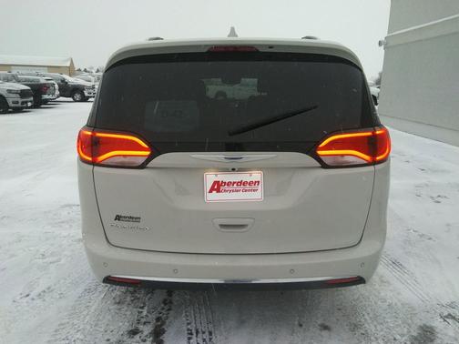 2019 Chrysler Pacifica Touring-L Plus