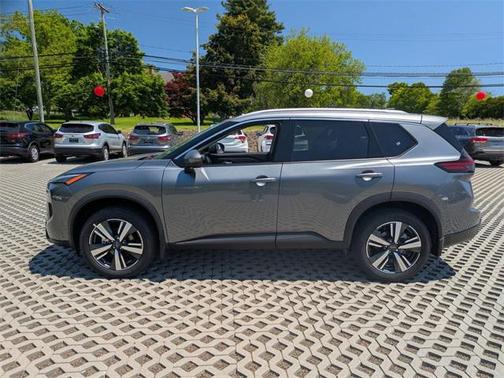 2025 Nissan Rogue SL