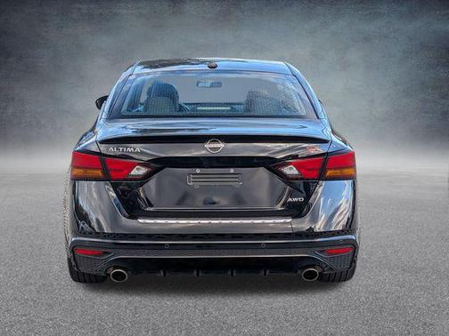 2023 Nissan Altima SR Intelligent AWD