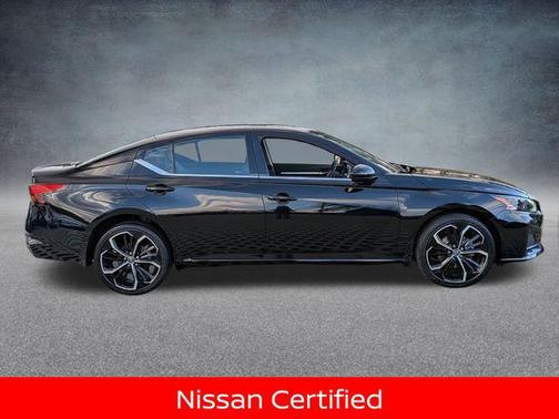 2023 Nissan Altima SR Intelligent AWD