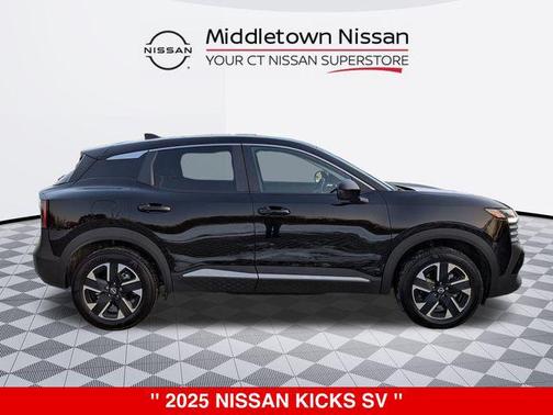 2025 Nissan Kicks SV