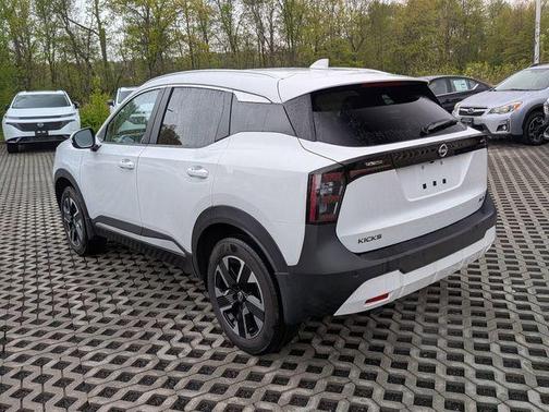 Fresh Powder 2025 Nissan Kicks SV