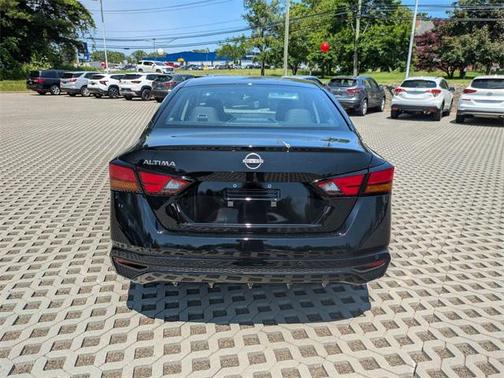 2023 Nissan Altima S FWD