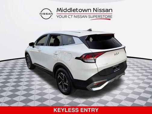 Snow White Pearl 2023 Kia Sportage Hybrid LX