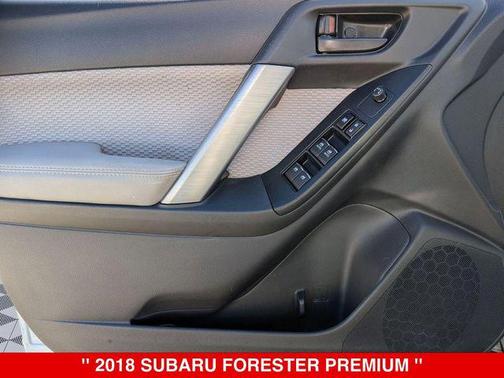 Crystal White Pearl 2018 Subaru Forester 2.5i Premium