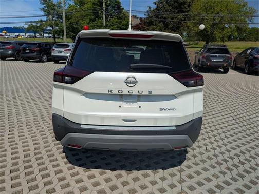 2022 Nissan Rogue SV
