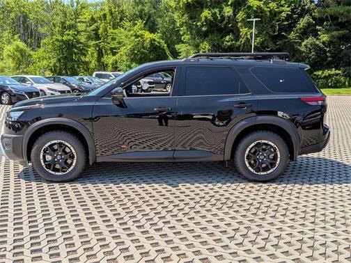 2025 Nissan Pathfinder Rock Creek 4WD