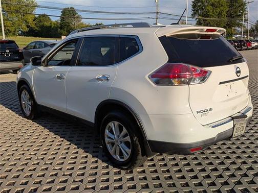 2016 Nissan Rogue SV