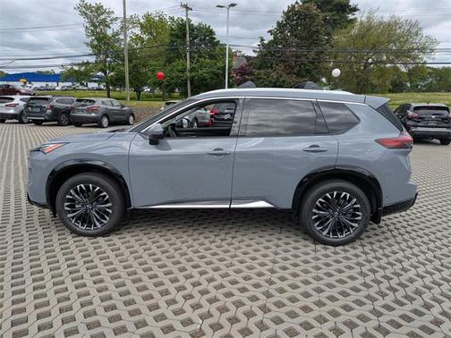 2025 Nissan Rogue Platinum