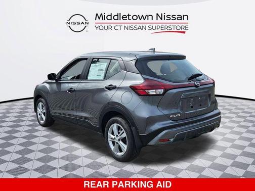 Gun Metallic 2025 Nissan Kicks S