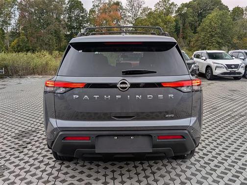 2025 Nissan Pathfinder SV 4WD