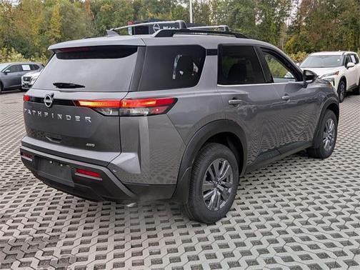 2025 Nissan Pathfinder SV 4WD