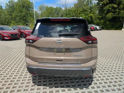 2025 Nissan Rogue SL