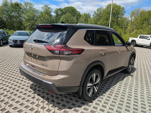 2025 Nissan Rogue SL
