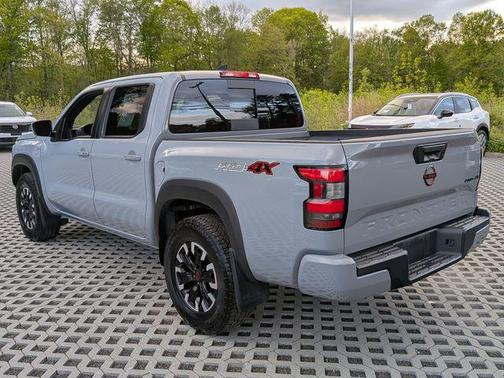 Boulder Gray Pearl 2024 Nissan Frontier PRO-4X