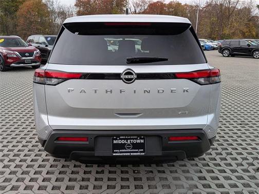 2025 Nissan Pathfinder S 4WD