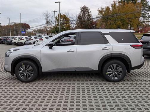 2025 Nissan Pathfinder S 4WD