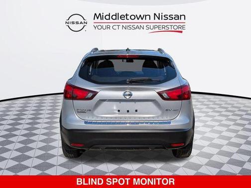 Brilliant Silver 2017 Nissan Rogue Sport SV