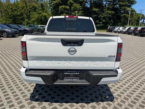 2025 Nissan Frontier SV