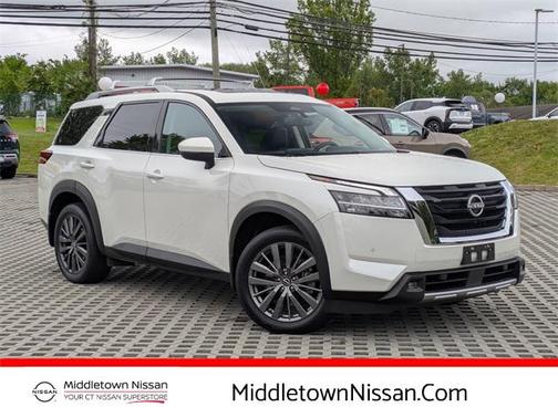 2022 Nissan Pathfinder SL 4WD