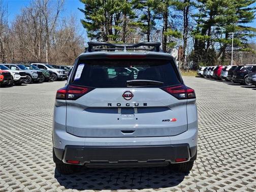2025 Nissan Rogue Rock Creek