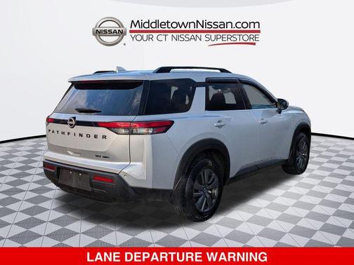 2024 Nissan Pathfinder SV 4WD
