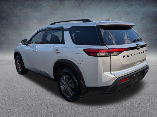 2024 Nissan Pathfinder SV 4WD