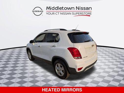 Summit White 2018 Chevrolet Trax LT